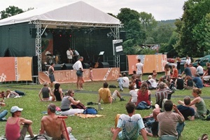 Kleine Bühne im Heinepark